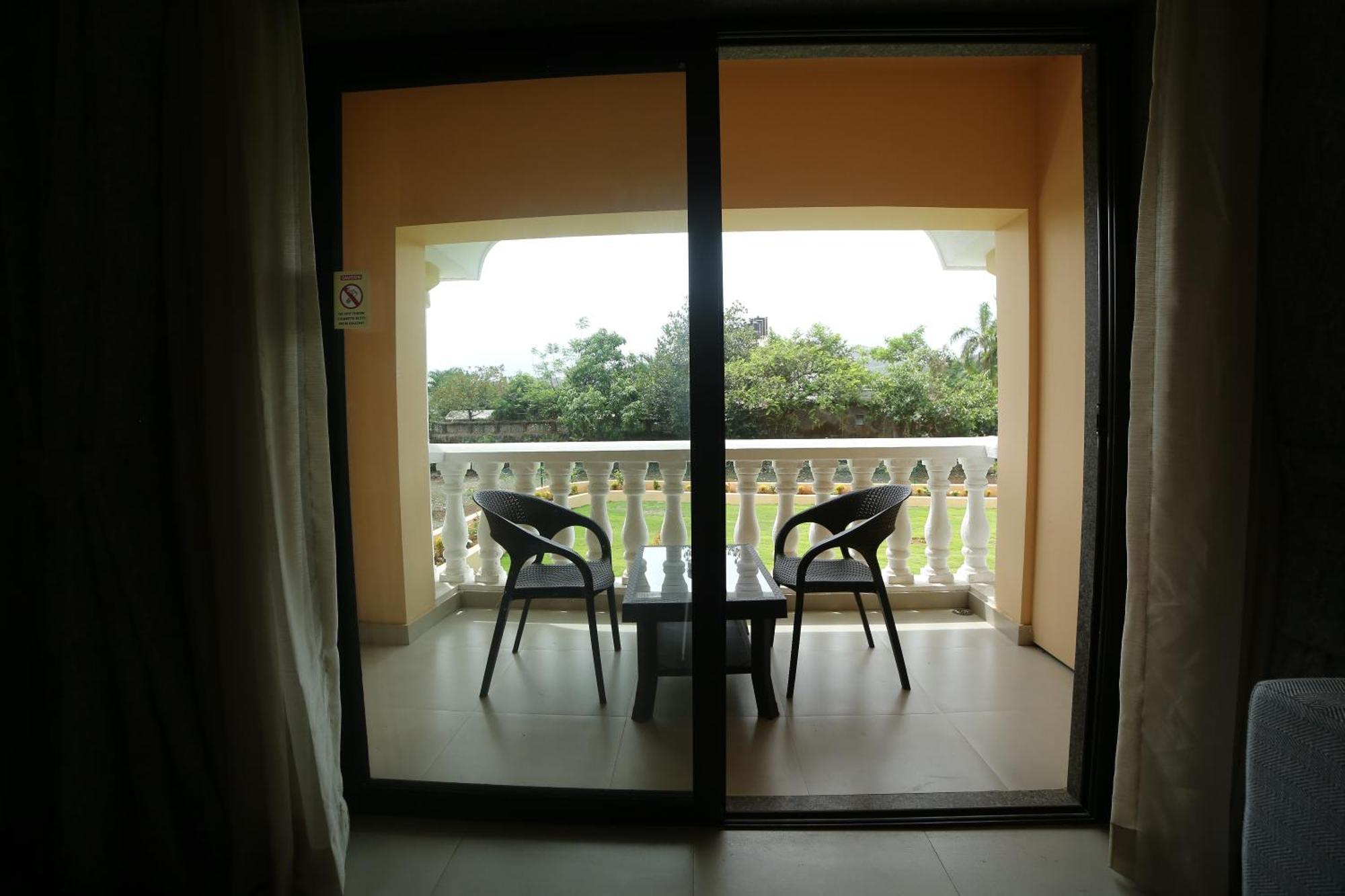 The Lagoona Resort Lonavala Εξωτερικό φωτογραφία